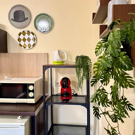 Gino's Place 2 Home2host Апартамент